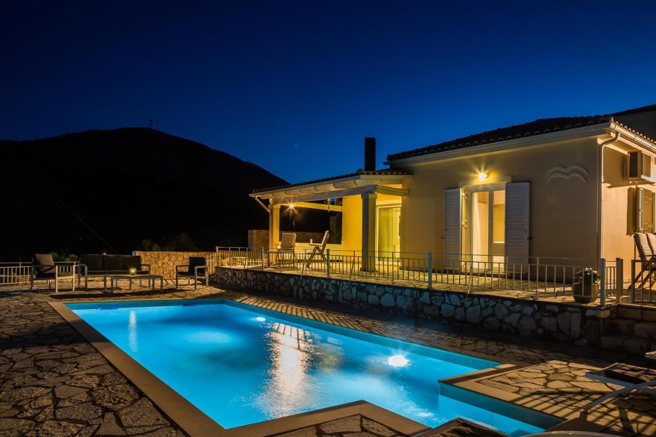 Villa Irida Agia Efimia Екстер'єр фото